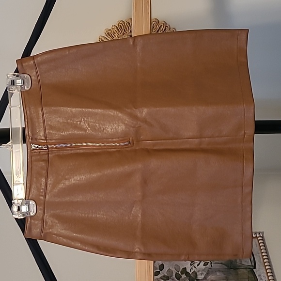 NWT Brown Faux Leather Mini Pencil Skirt - Picture 3 of 4